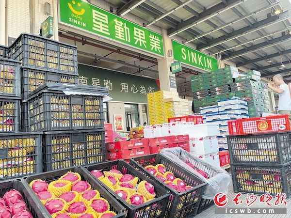 长沙红星市场水果日均交易量近万吨 销量走高价格下降